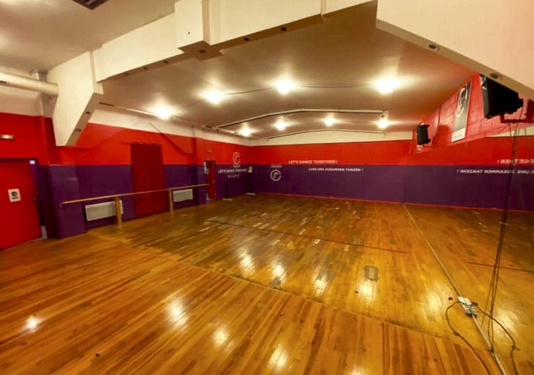 Salle de danse James Carlès